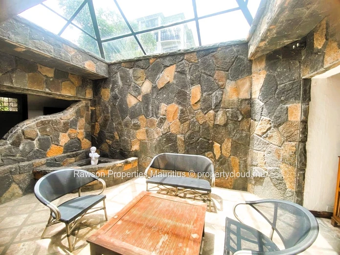 4 Bedroom Villa To Let in Floreal