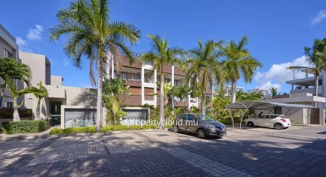 A vendre magnifique appartement de 3 chambres en suite accessible aux étrangers à Bain Bœuf.