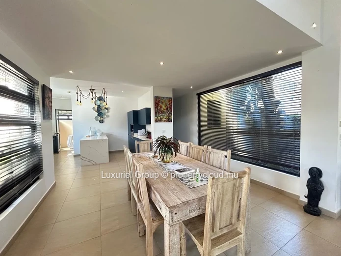 Luxury Villa For Rent In Pereybere – Secure Gated Estate