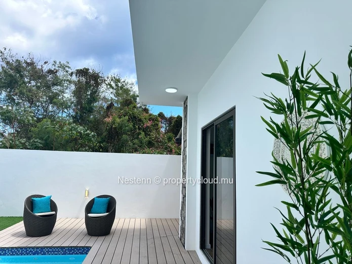 Magnifique Duplex de 4 Chambres avec Piscine Privée à Trou aux Biches