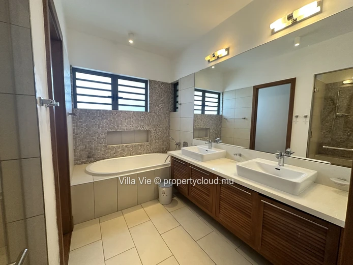 Cap Malheureux - Appartement contemporain de 3 chambres en front de mer