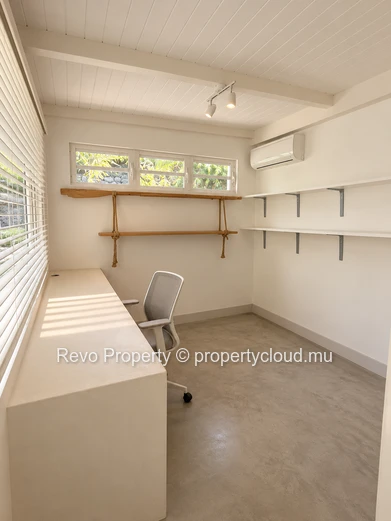 Your Pereybere Home, Just Steps from the Beach