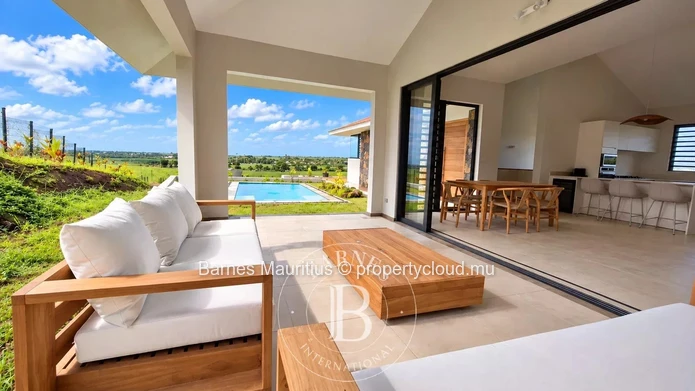 BELLE VUE - Brand New Executive Home - 3 Bedrooms