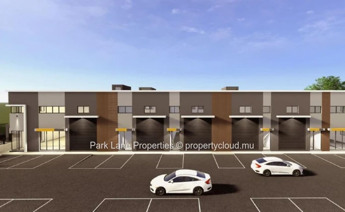 Versatile Multi-Level Commercial Unit with Rooftop, Mezzanine & Courtyard – A Unique Opportunity at Industria Busines...