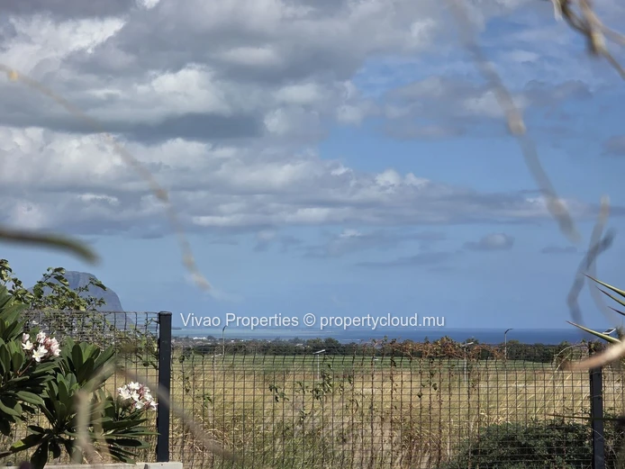 Terrain résidentiel de 783 m² à vendre à Cascavelle