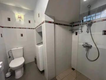 5 Bedroom Townhouse, Duplex