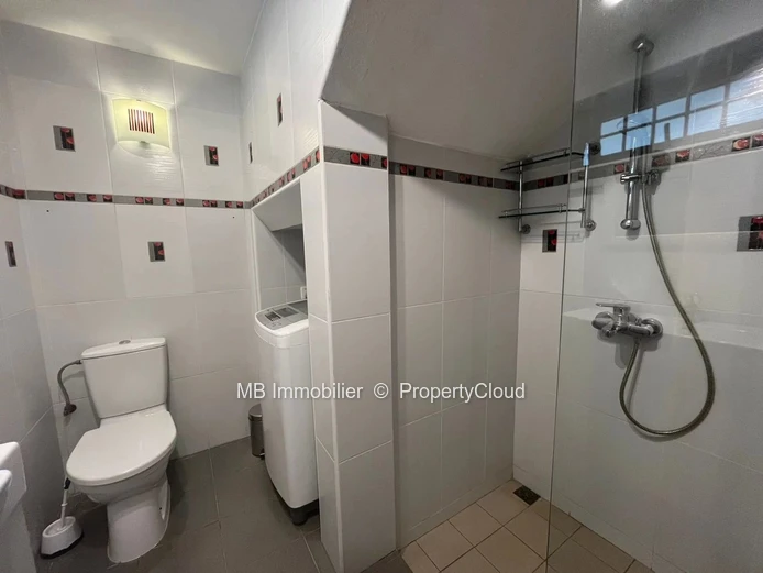 Triplex  à louer à Pereybere