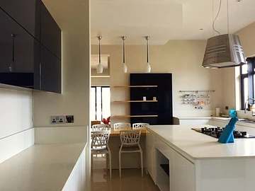 4 Bedroom Apartment