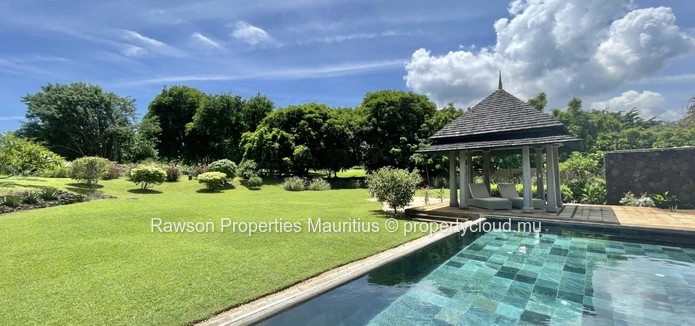 4 Bedroom Villa For Sale in Tamarin