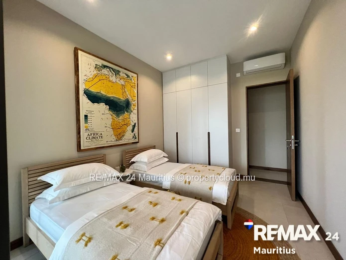3 Bedroom Apartment At Le Savoy Apartments