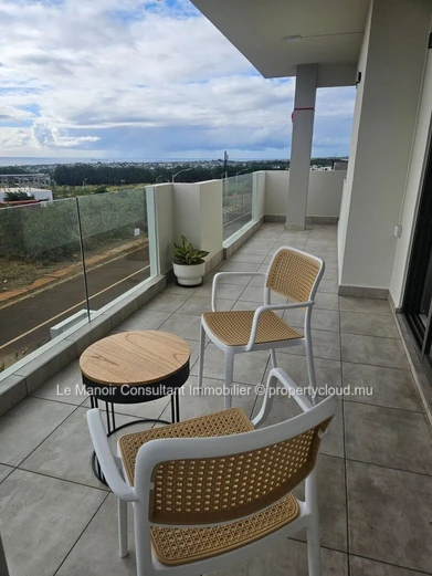 Appartement meublé 160m² avec piscine à louer à Albion