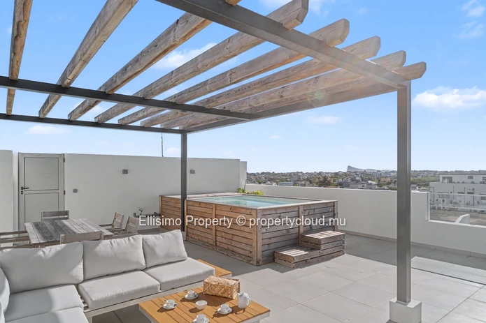 FOR RENT | Luxury 3-Bedroom Penthouse | Ki Resort – Pereybere