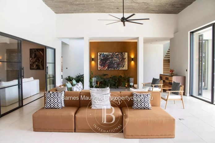 BEAU CHAMP – Villa contemporaine avec piscine et jardin - 4 chambres