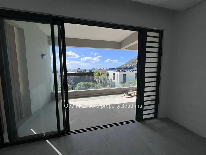 2-Bedroom Apartment for Sale in Black River with Common Pool