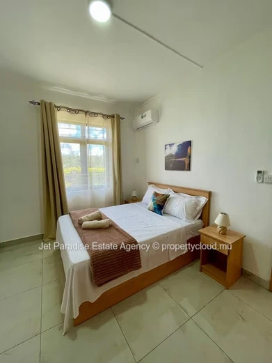Modern Sea View Apartment with Swimming Pool