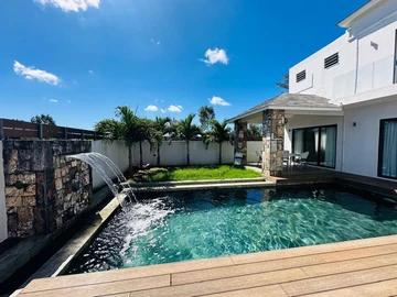 4 Bedroom Villa