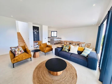 4 Bedroom Villa