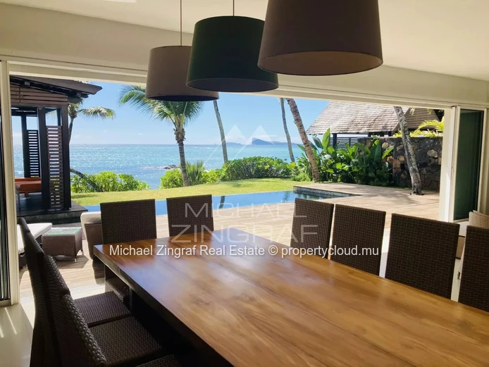 Ile Maurice - Opportunité rare : Villa de luxe Pied dans l'eau  proche Grand Baie - Pointe aux Canonniers