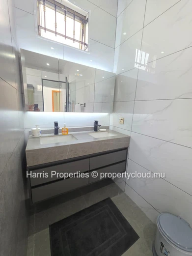 Modern and beautifully decorated 2-bedroom apartment available for rent