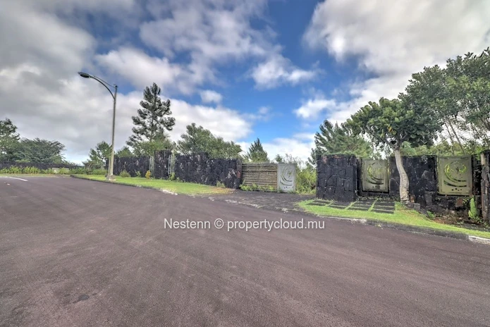 Exceptional residential plot 
