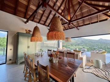 5 Bedroom Villa