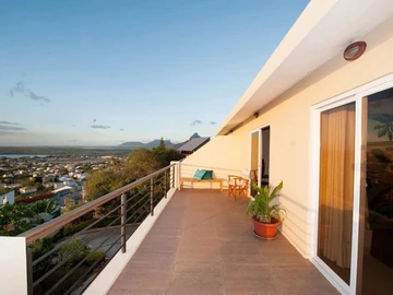 4 Bedroom Townhouse, Duplex