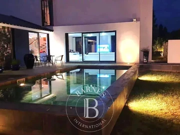4 Bedroom Villa
