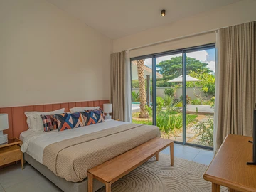 5 Bedroom Villa
