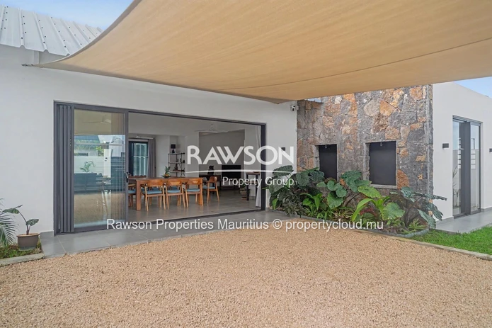 3 En-Suite Bedroom Villa | Private Pool | Garden | Mont Mascal, Petit Raffray