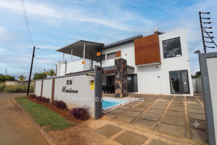 Modern duplex villa with 3 bedrooms