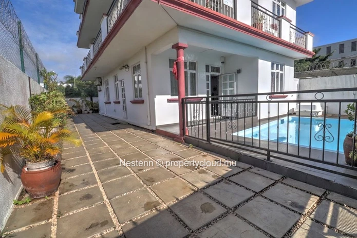 Appartement 2 chambres bien situé à Grand Bay