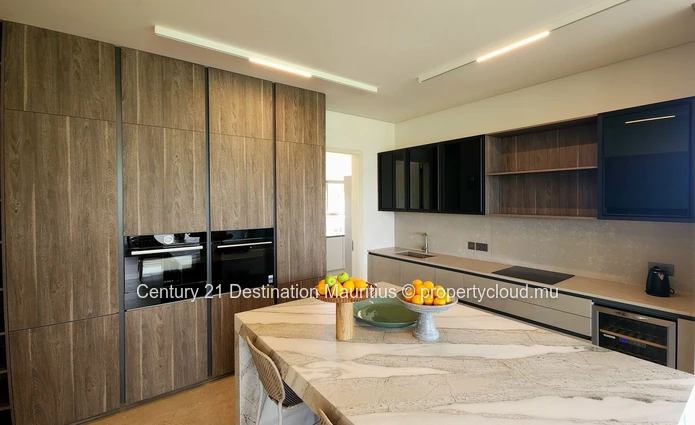 The Pinnacle of Estate Living