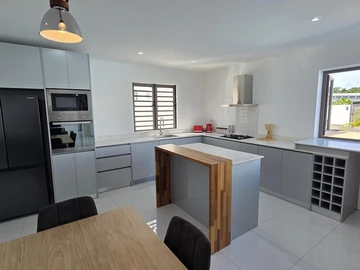 4 Bedroom Villa