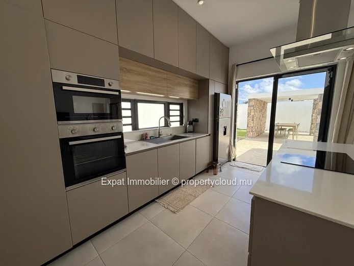 Brand-New Single-Storey 3-Bedroom Villa With Private Pool – Sottise Road, Grand Baie