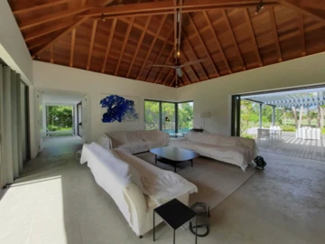 5 Bedroom Villa