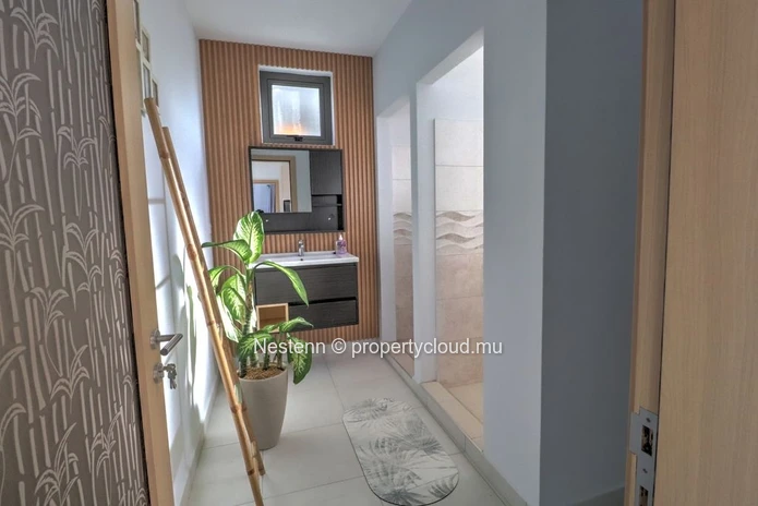 New 3-bedroom villa with modern amenities