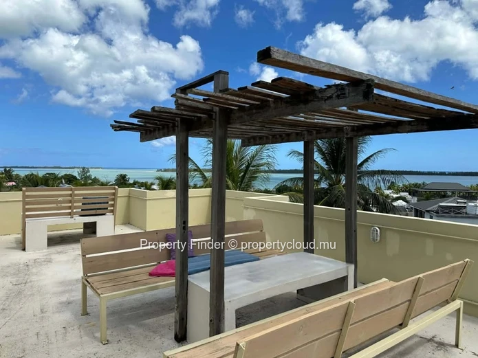 studios avec vue montagne et mer – À vendre