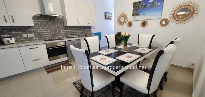 Appartement haut de gamme au rez-de-chaussée à louer à Pereybère