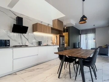 3 Bedroom Townhouse, Duplex