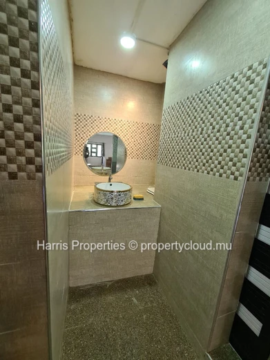 For Sale – Elegant & Spacious 5,000 ft² Home | Rs.