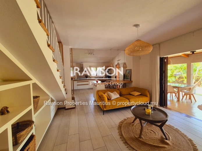 Charming 4-Bedroom Double Storey House for Rent | Private Pool, Kiosk & Large Terrace | Tamarin