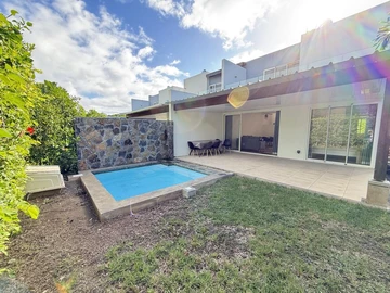 Luxurious Furnished Townhouse with Private Pool in Tamarin - Mountain Views, Close to Amenities - Rs 60,000/mo