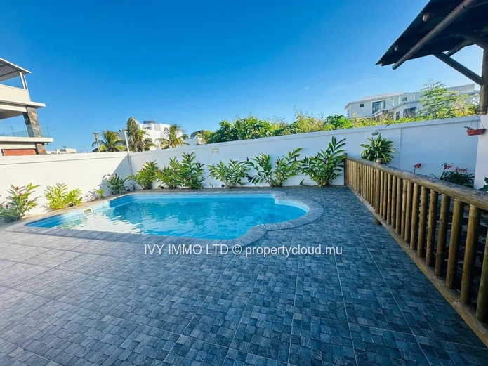 Duplex 2 chambres à Mont Choisy – Résidence sécurisée à 5 minutes de la plage