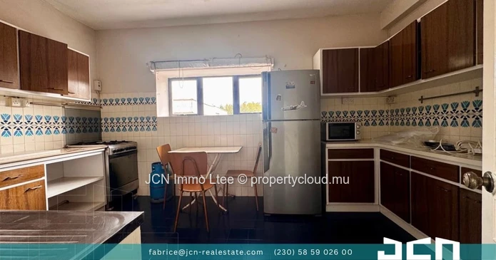 3 bedrooms apartment for rent in the heart of Curepipe