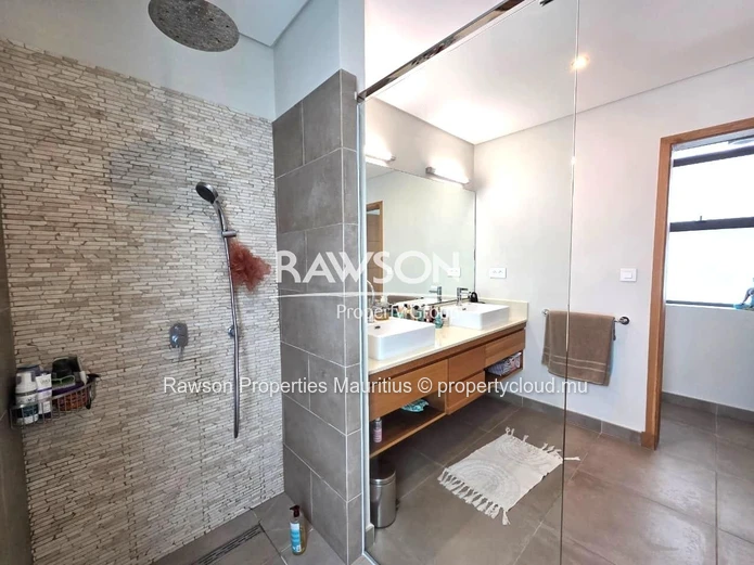 Beautiful Modern 3-Bedroom Villa In Grand Baie
