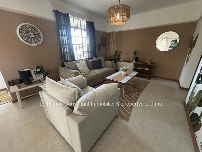 Appartement 3 chambres de 120 m² avec piscine à vendre à Albion