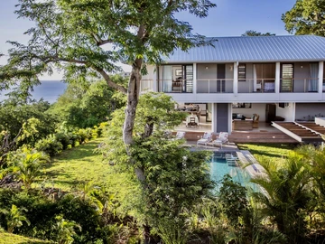 5 Bedroom Villa