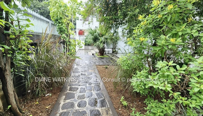 Modern Fully Equipped Home in the Heart of Mahebourg