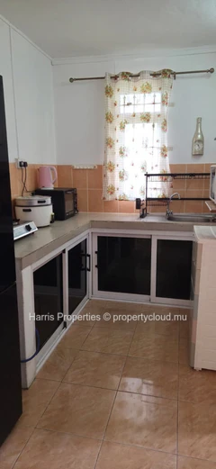 Magnifique appartement meublé au 1er étage à louer à Pereybere
