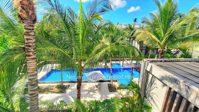2-bed penthouse in a prestigious parc